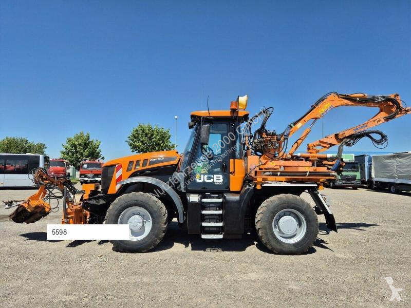 Tractor JCB