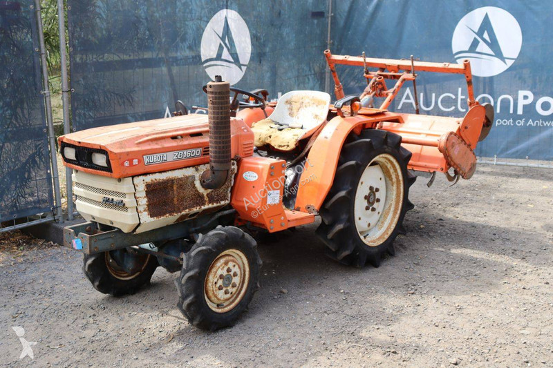 Tractor agrícola Kubota ZB1600