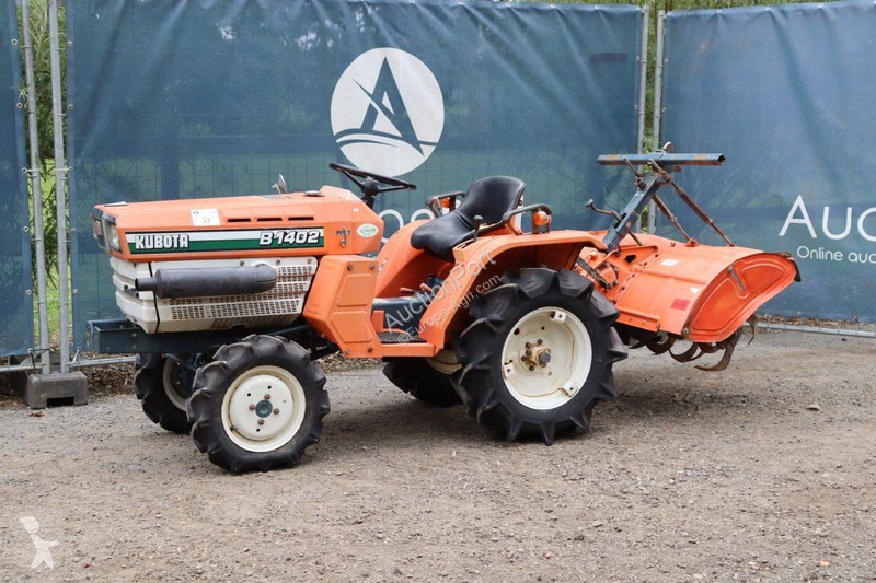 Tractor Kubota B1402