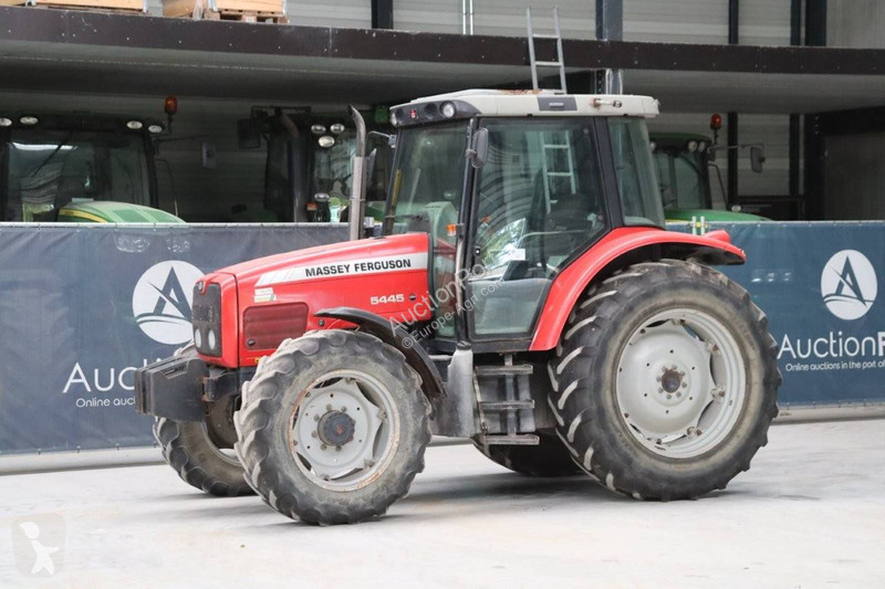 Tracteur agricole Massey Ferguson MF5445/4WD