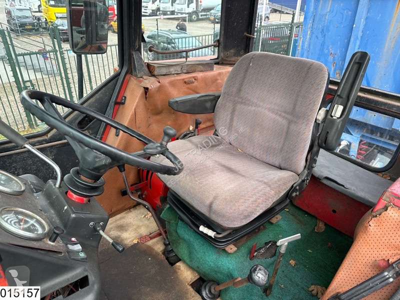 Landbrugstraktor International 955A