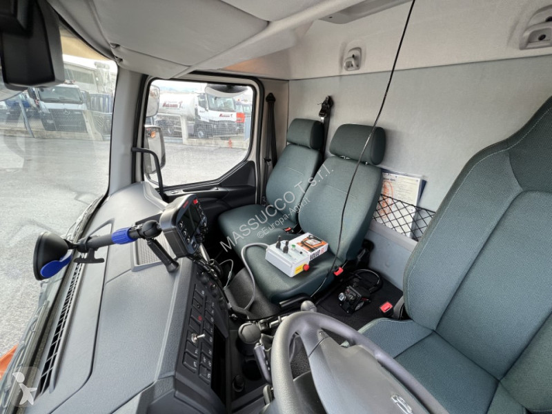 Lantbrukstraktor Volvo FL816-280 4X4