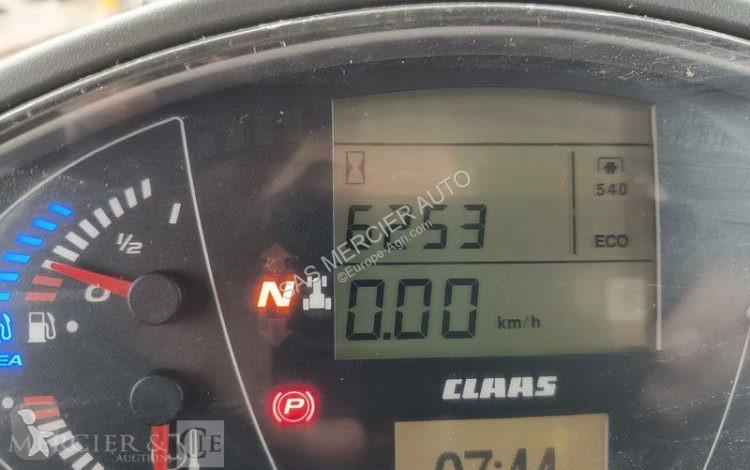 Lantbrukstraktor Claas