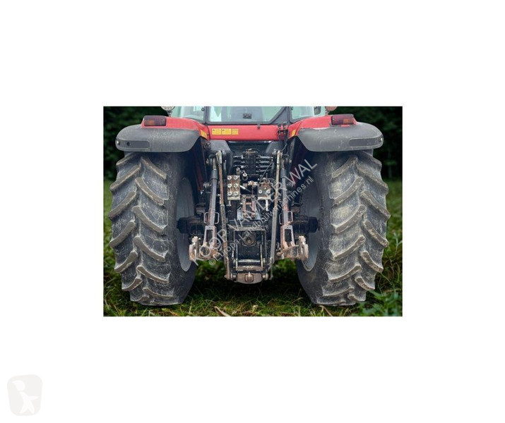 Landbrugstraktor Massey Ferguson 8240