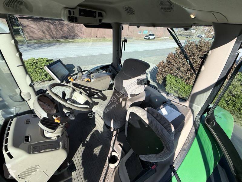 جرار زراعي John Deere