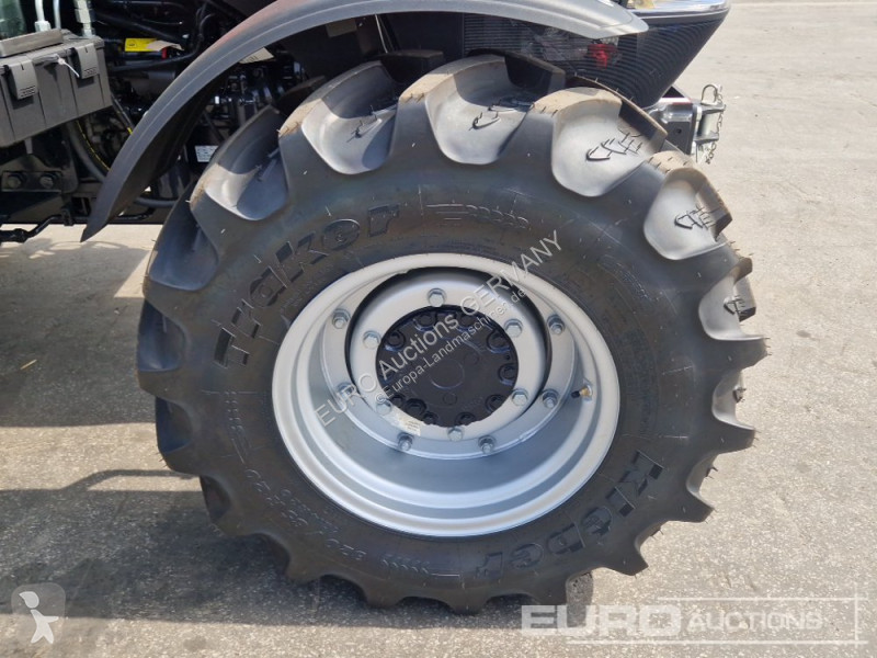 Tractor Case IH Farmhall 75A