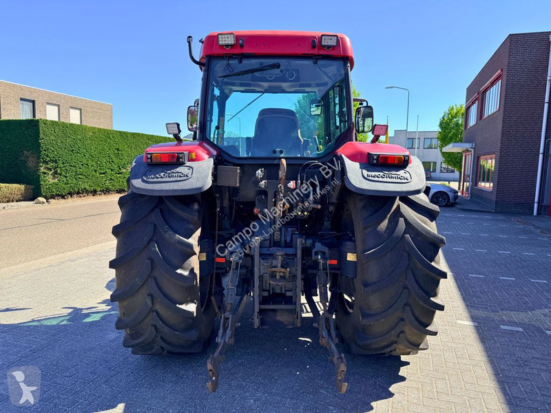 Lantbrukstraktor Mc Cormick MC115