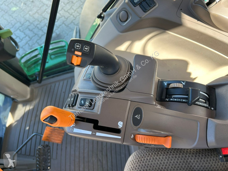 Landbrugstraktor John Deere  6M 200...