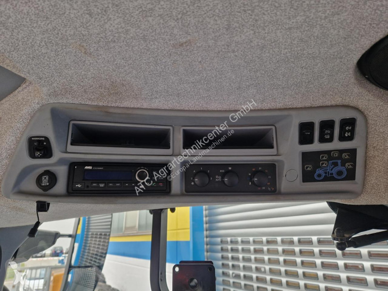 Lantbrukstraktor New Holland  T 7.225...