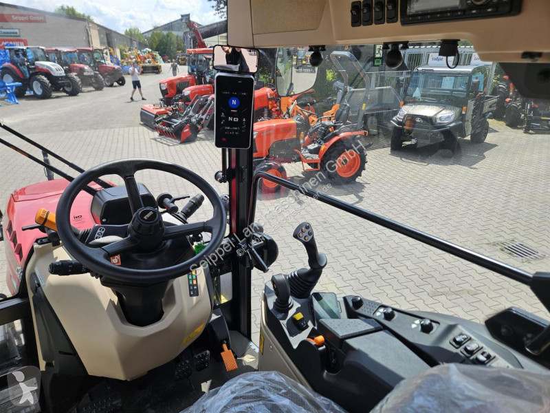 Case  QUANTUM 100 F PLANTAGENSCHLEPPER tractor