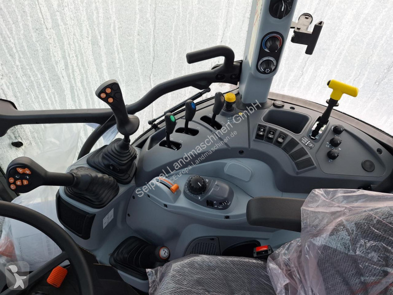 Steyr  PLUS 4100 HILO FH tractor