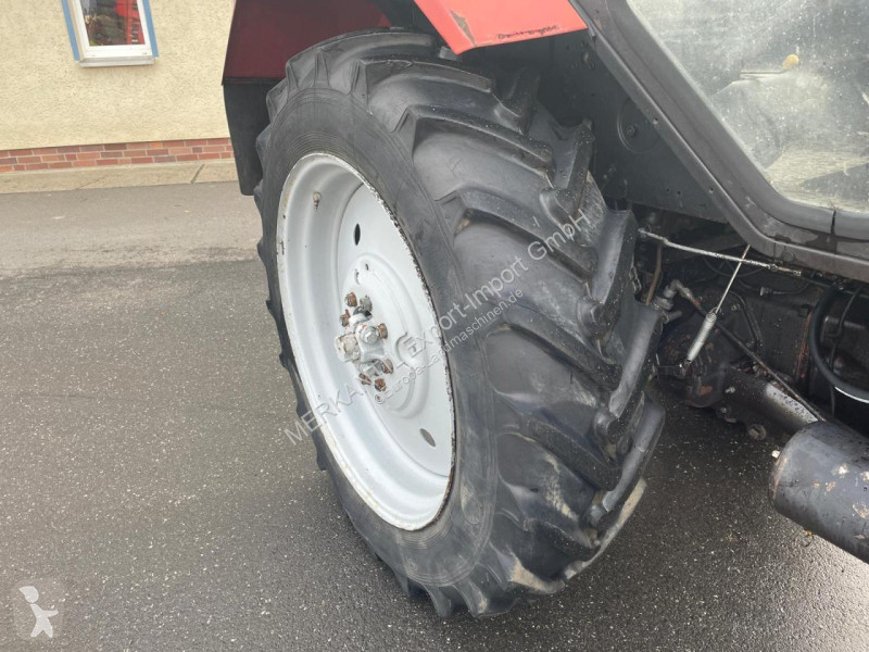 Lantbrukstraktor Belarus  MTS 820 + FL
