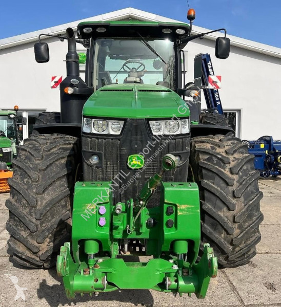 Lantbrukstraktor John Deere 8345R e23