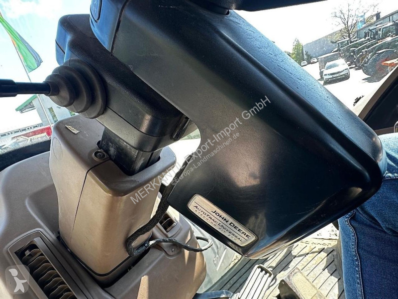 Lantbrukstraktor John Deere  8320 Powershift