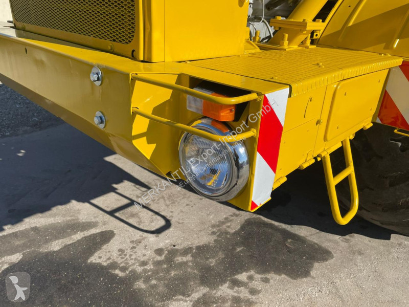 Landbrugstraktor   K700A V8