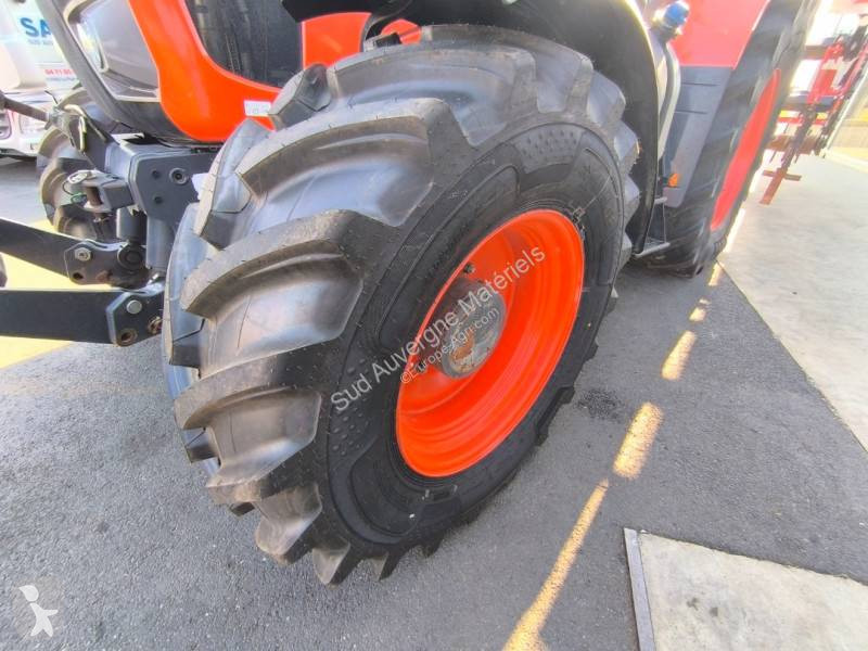 Kubota M7153 tractor