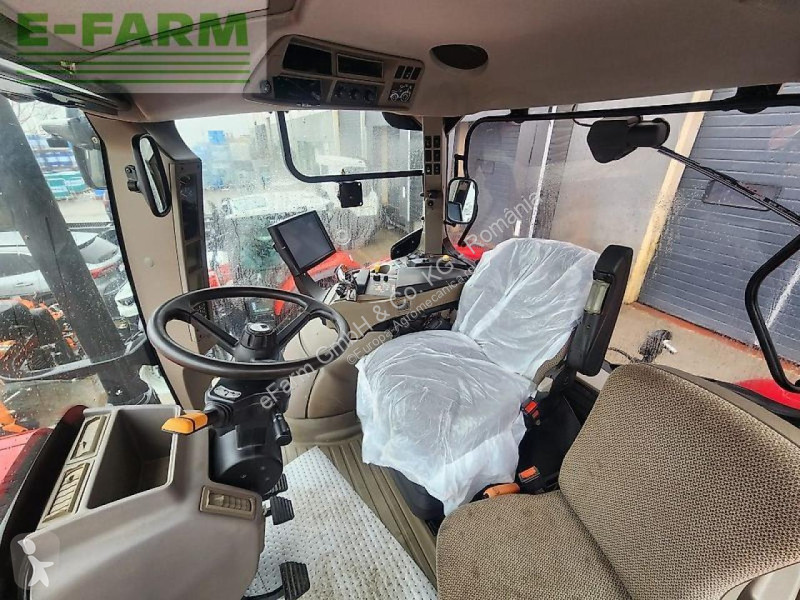 Case  puma 220 tractor