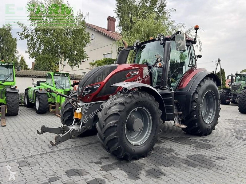 Valtra  t234 versu smarttouch tractor