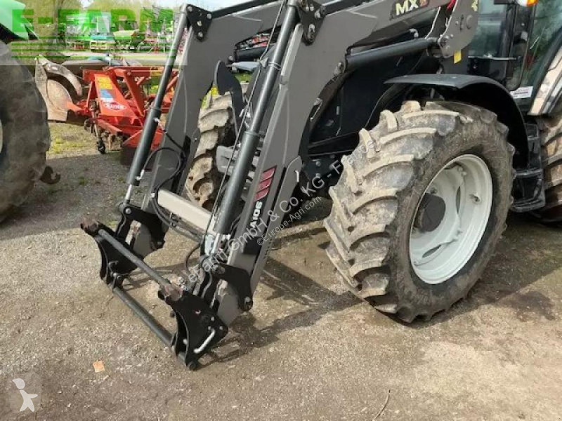 Landbrugstraktor Valtra  a105