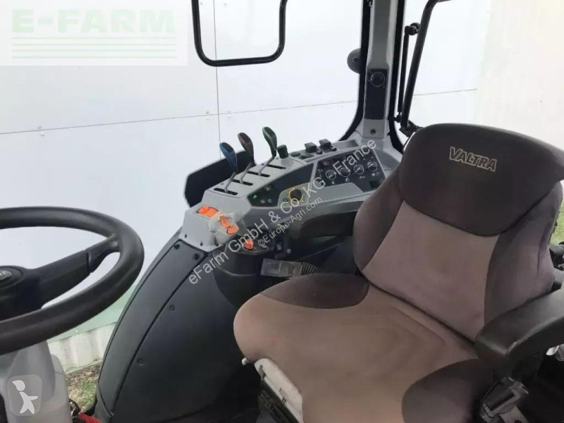 Landbrugstraktor Valtra  n 114 hitech