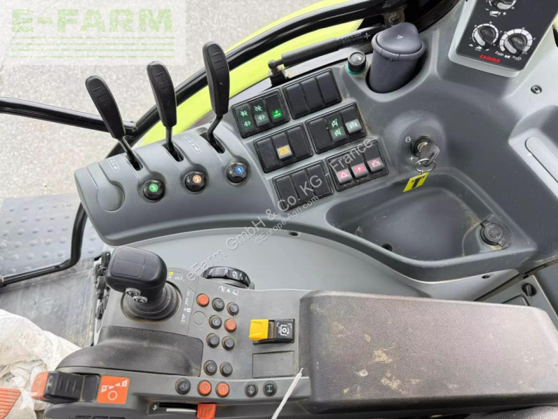 Landbrugstraktor Claas  arion 530 hexashift -