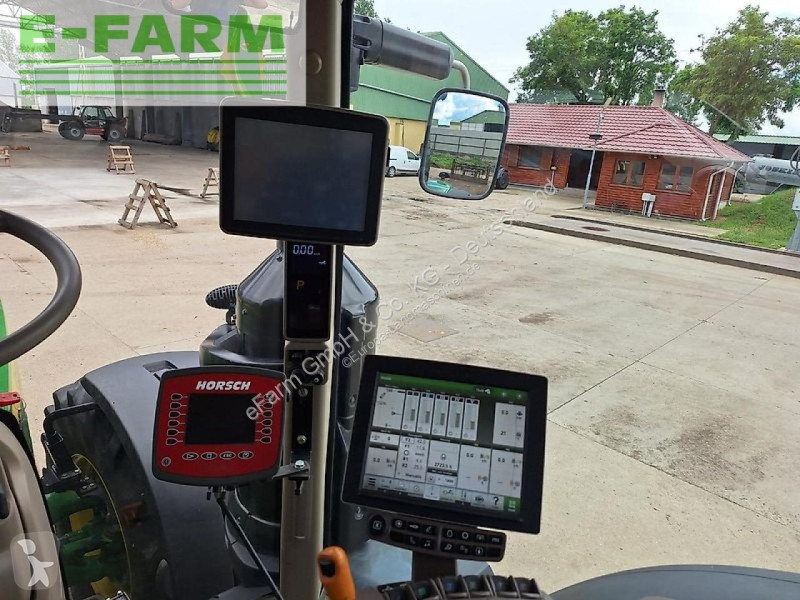 Lantbrukstraktor John Deere 8245R