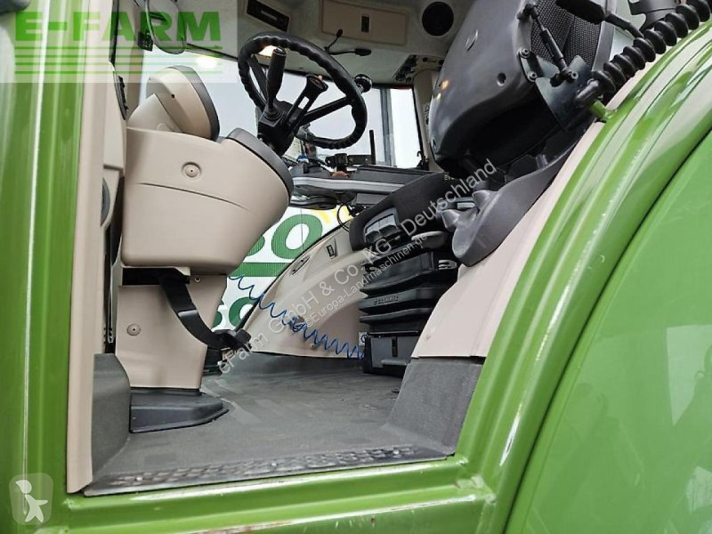 Landbrugstraktor Fendt  824 vario profi plus...