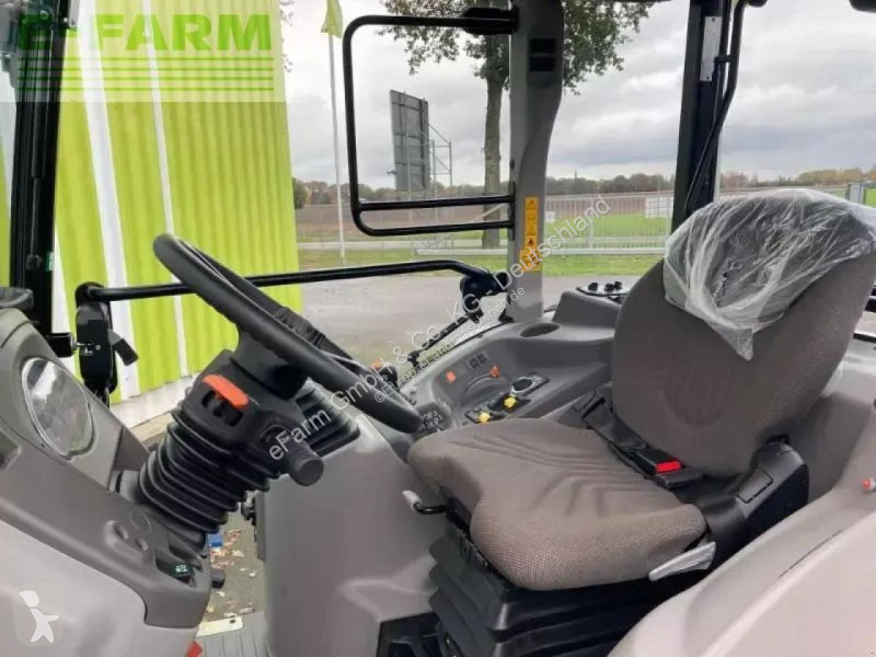 Landbrugstraktor Claas  nexos 240 m