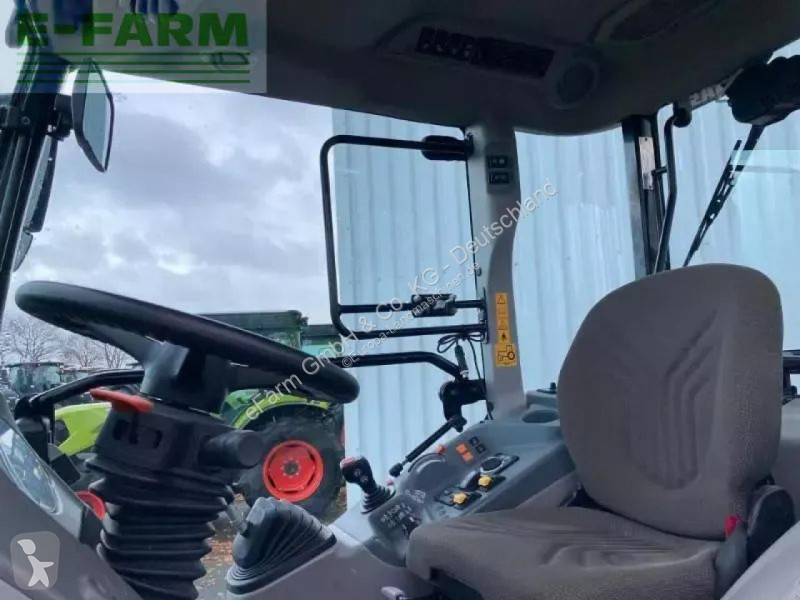 Landbrugstraktor Claas  nexos 240 s