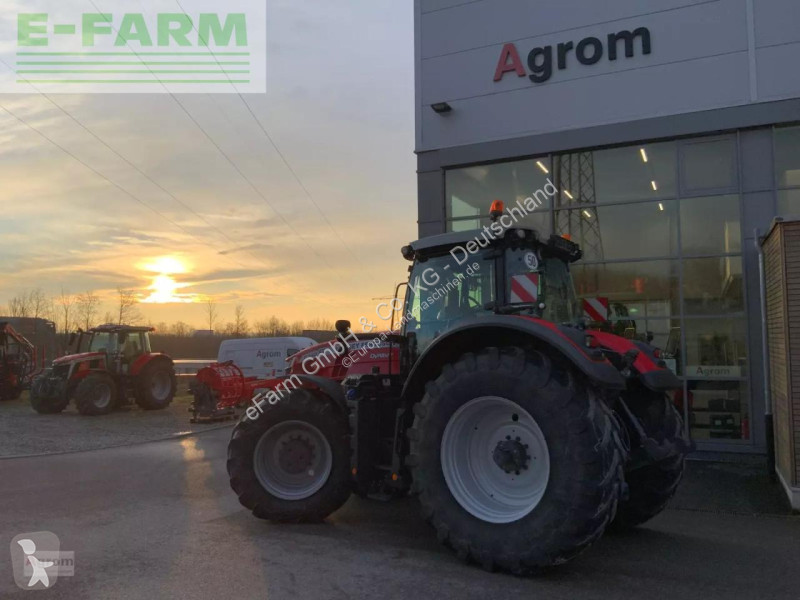 Lantbrukstraktor Massey Ferguson  8740 s dyna...