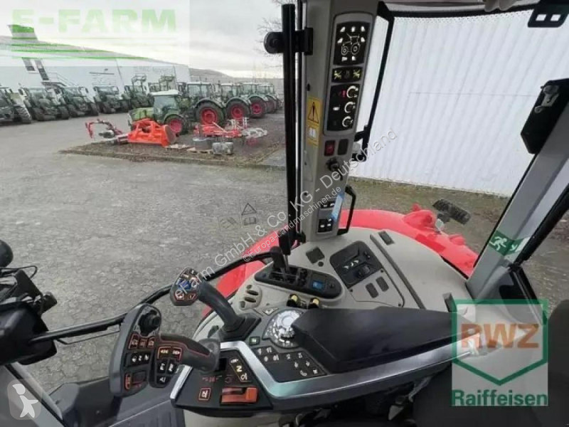 Lantbrukstraktor Massey Ferguson  5s 135 dyna6