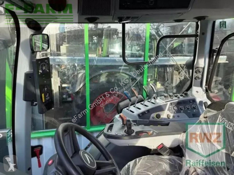 Landbrugstraktor Valtra  t175ea