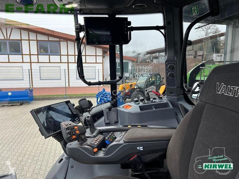 Landbrugstraktor Valtra  t 215 direct