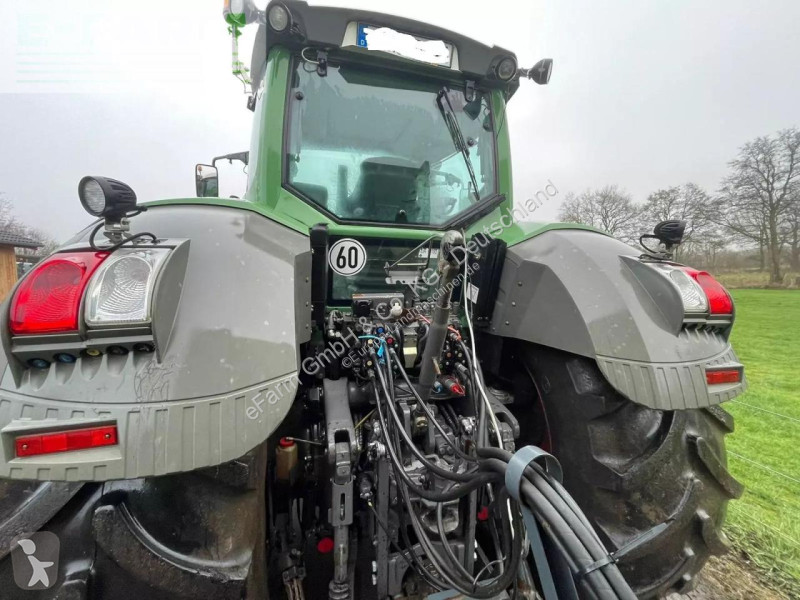 Landbrugstraktor Fendt  824 vario scr
