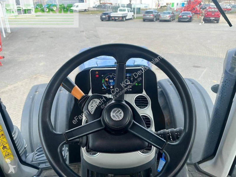 Landbrugstraktor New Holland  t 8.380 ac