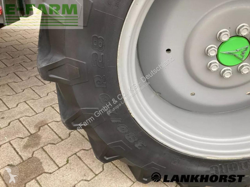 Lantbrukstraktor Deutz-Fahr agrotron ttv