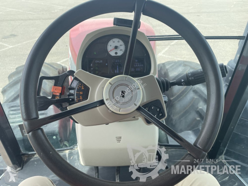 Сільськогосподарський трактор Massey Ferguson...