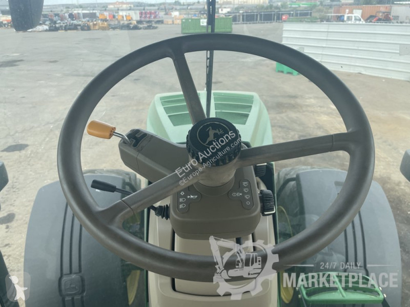 Tracteur agricole John Deere 7200R