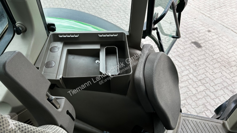 Lantbrukstraktor John Deere 619