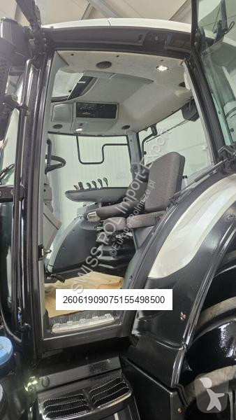 Traktor Valtra Active