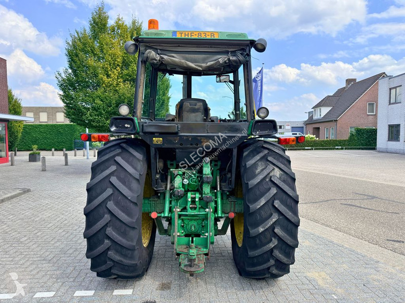 Lantbrukstraktor John Deere 4050 4WD