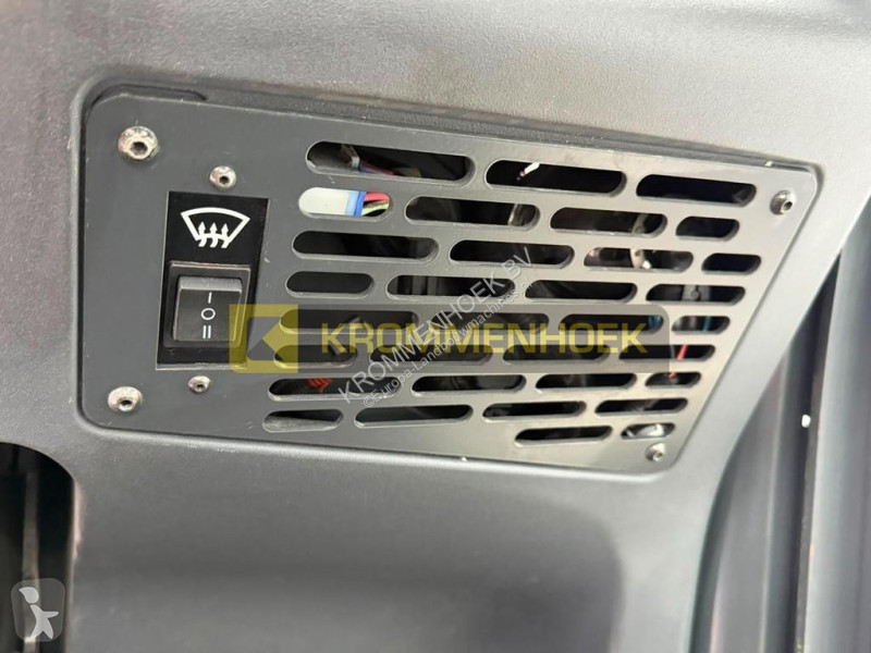 جرار مناولة Linde W08