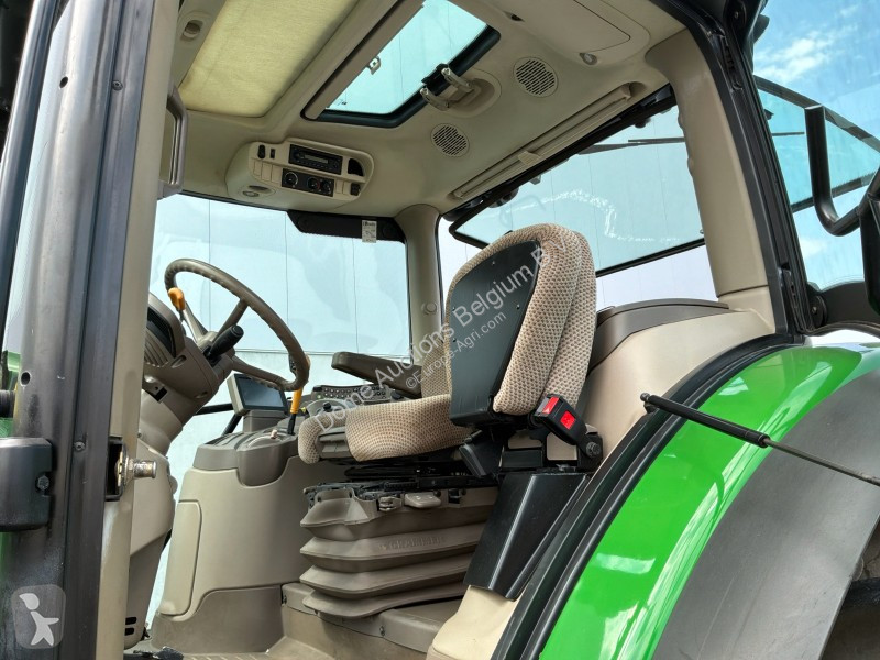 Lantbrukstraktor John Deere 6130R