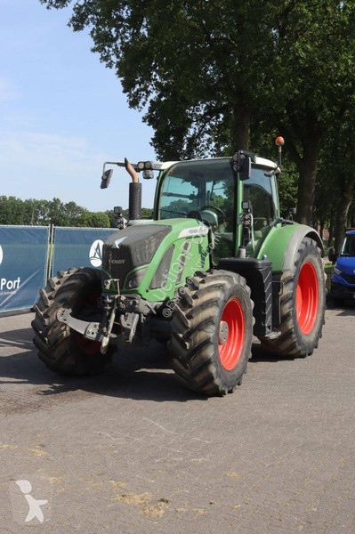Lantbrukstraktor Fendt 716 Vario