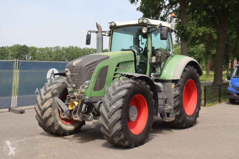 Lantbrukstraktor Fendt 927 Vario