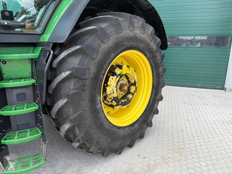 Ciągnik John Deere 8R 370