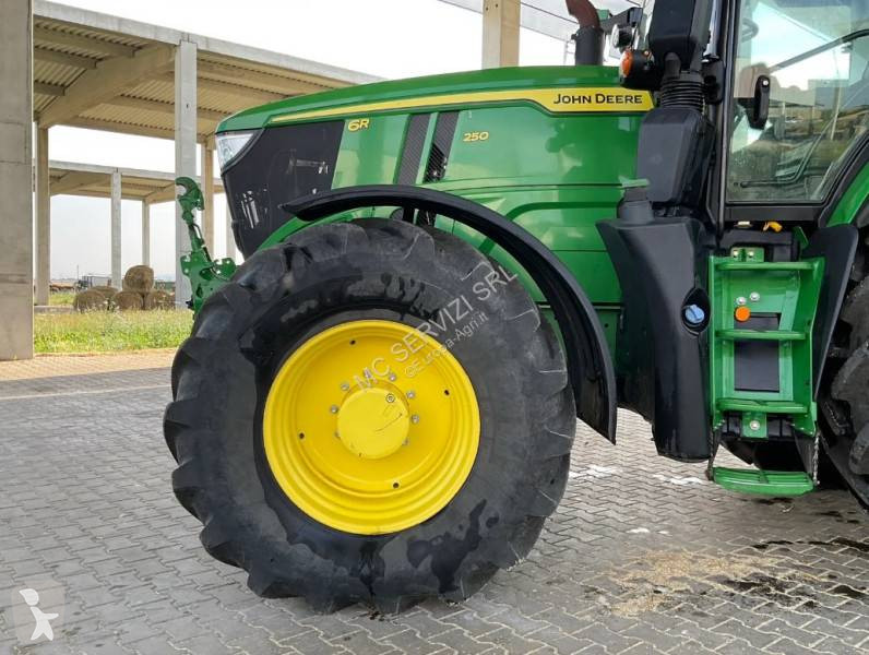 John Deere 6R 250 tractor