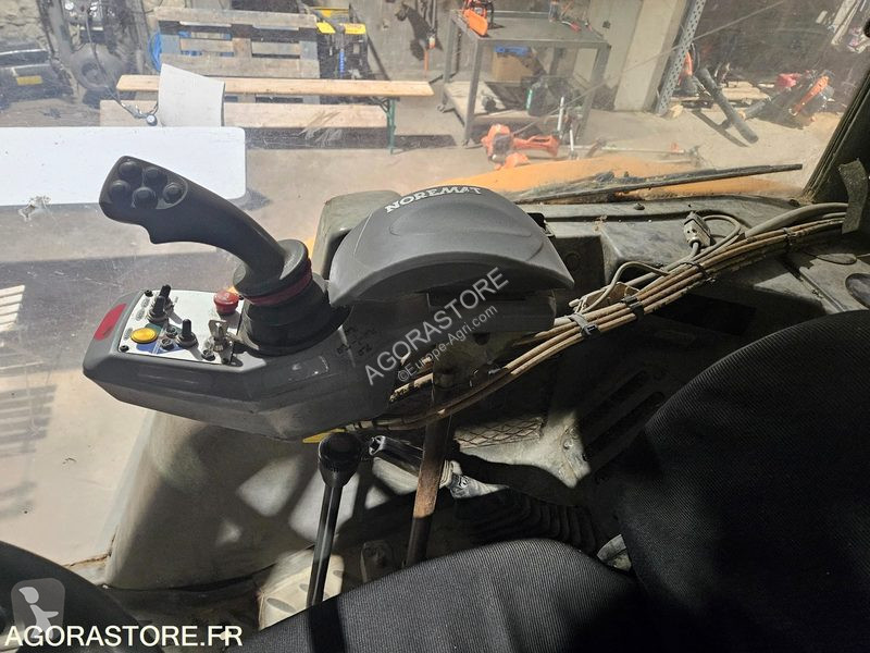 Zemědělský traktor  ERGOS 85