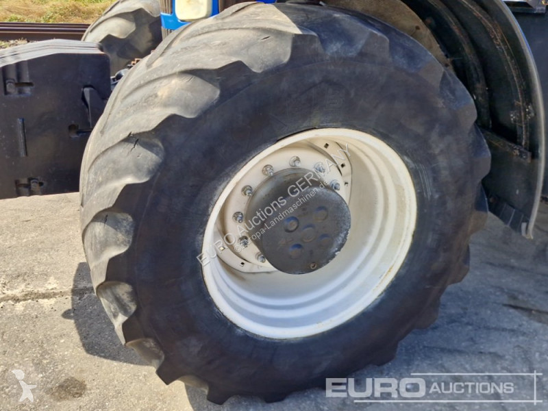 Tracteur agricole New Holland T8050
