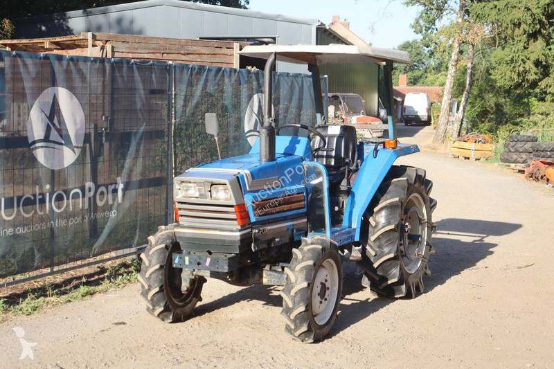 جرار زراعي Iseki TA270F